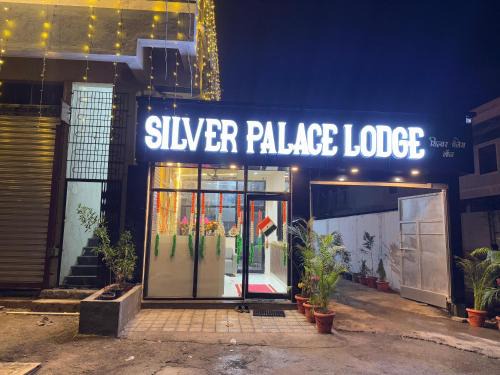 Barsi Hotel | Silver Palace Lodge