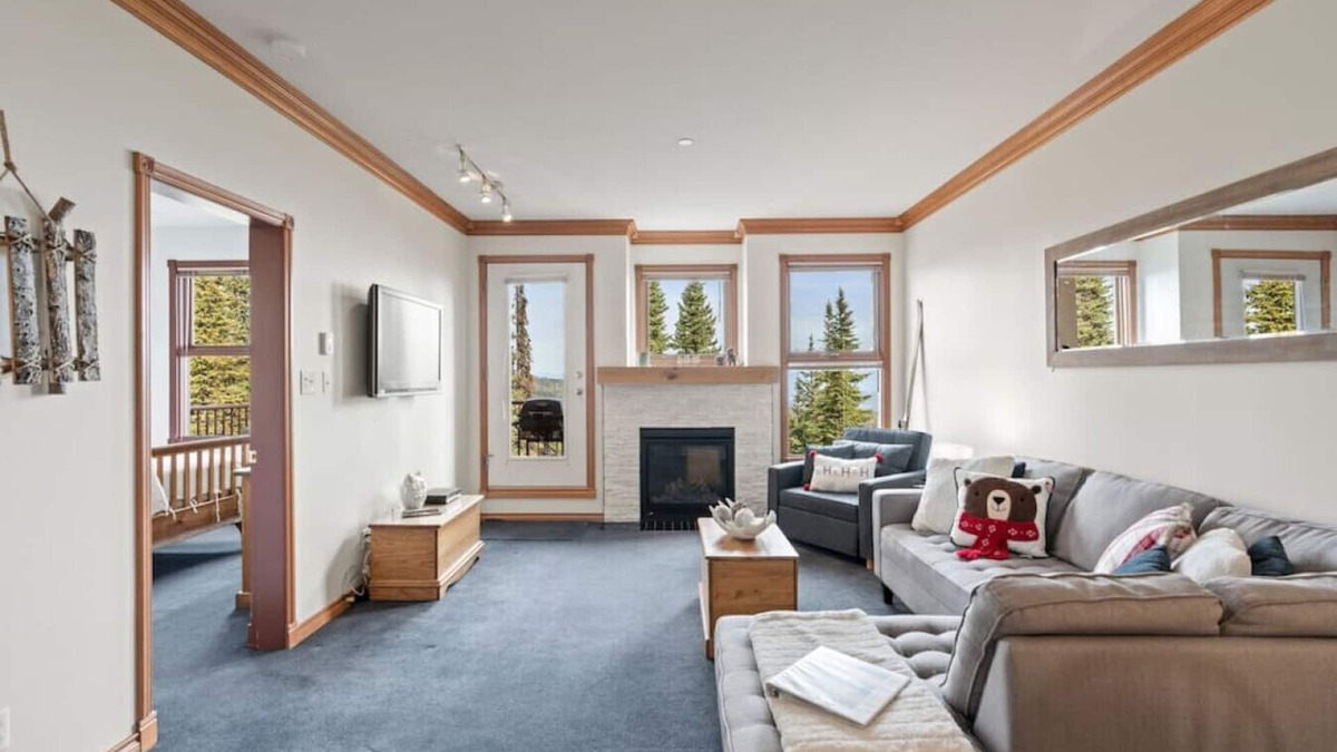 Silver Star Mountain Condo | Silver Peaks - 2bed, 2bath ski-in/Ski-out