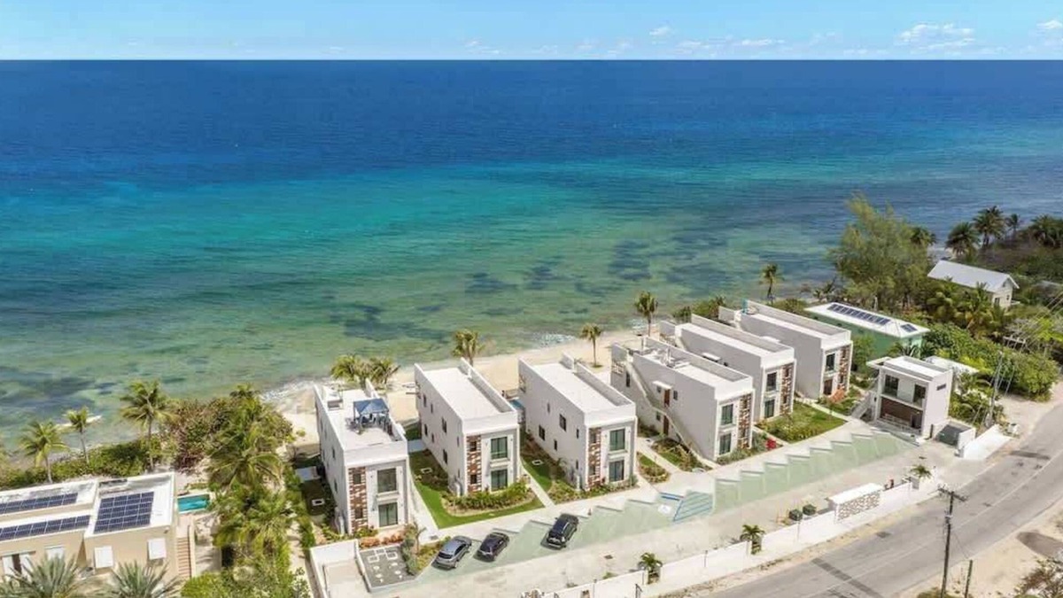 Old Man Bay Condo | Silver Reef #4 - 2 BR LUXE Oceanfront & Pool
