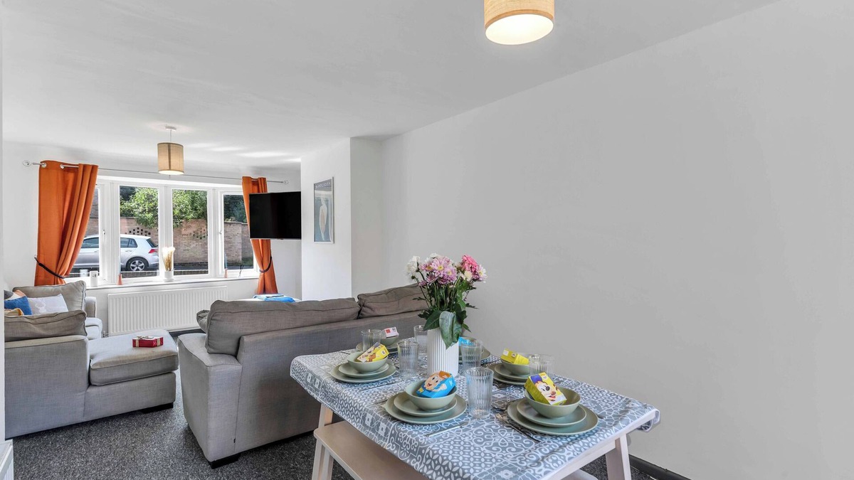 Ashby-de-la-Zouch House | Silver Stag Properties, 4 BR in Ashby de la Zouch
