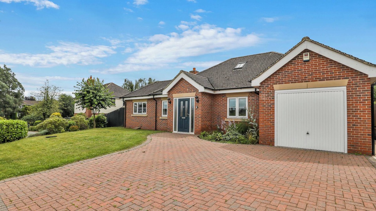 Newbold Coleorton House | Silver Stag Properties, 3 BR Dormer Bungalow