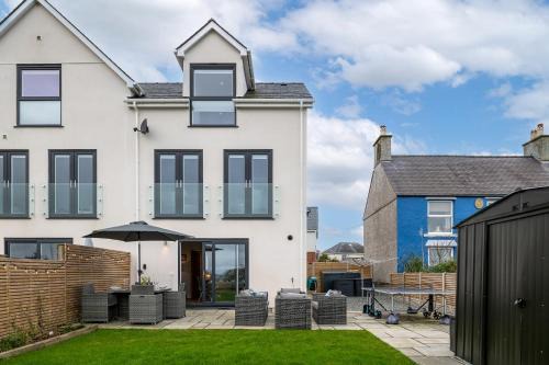 Tyn-y-Gongl House | Silver Strand