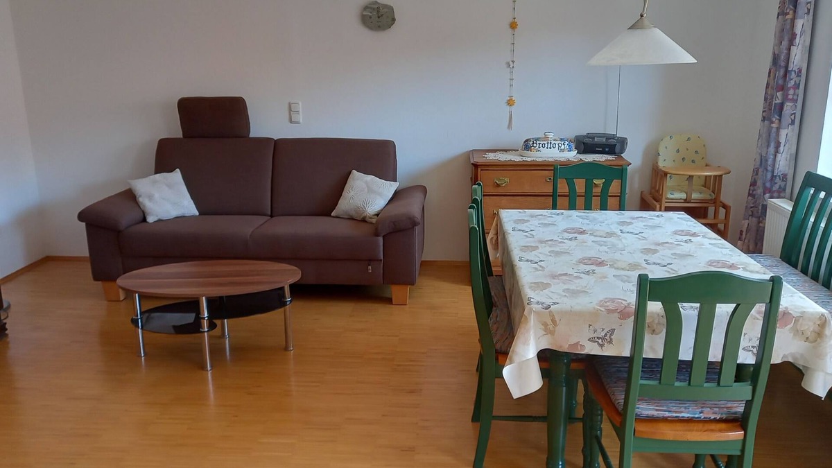 Adelshofen Apartment | Silver thistle vacation apartment (66 sqm)