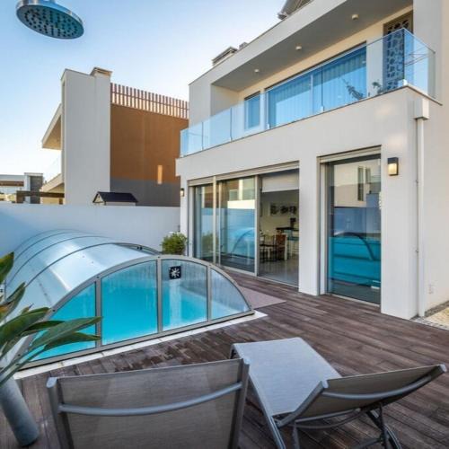 Salir do Porto Villa | Silvercoast Villa Concha Baia with private heated pool and seaview rooftop lounge