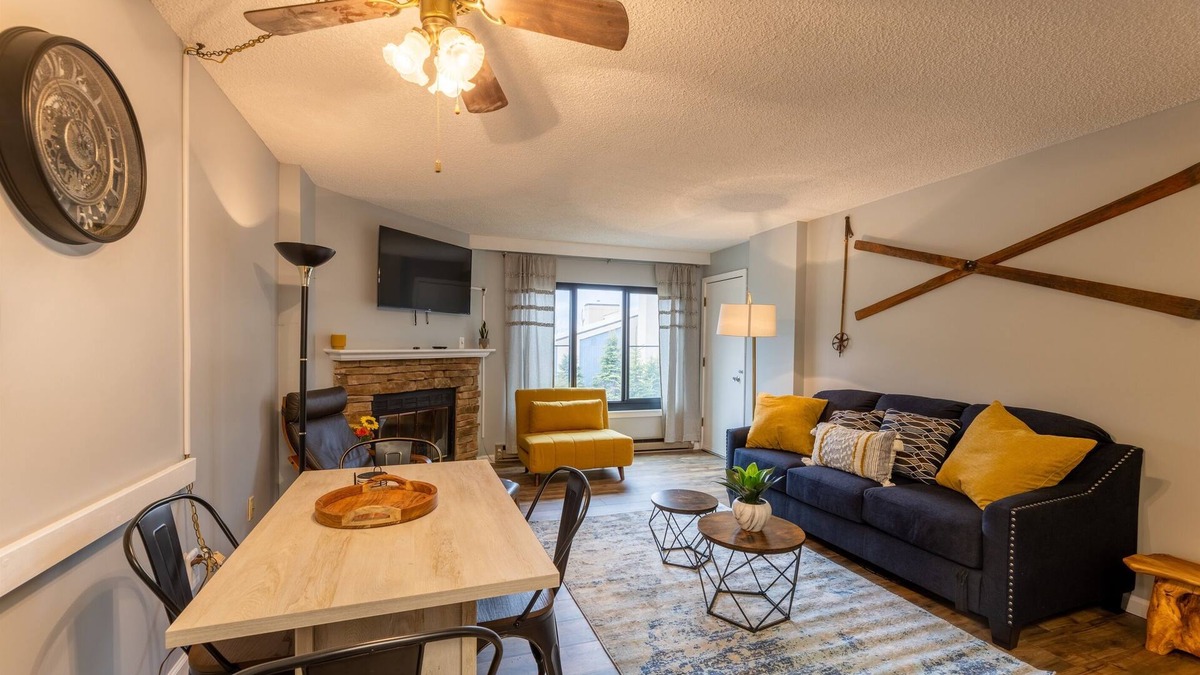 Snowshoe Condo | Silvercreek Lodge 1BR w/balcony, Mountain Escape