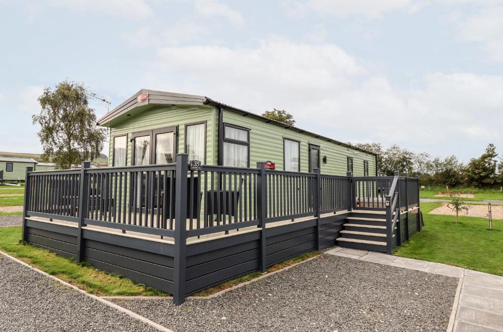 West Heslerton House | Silverdale View