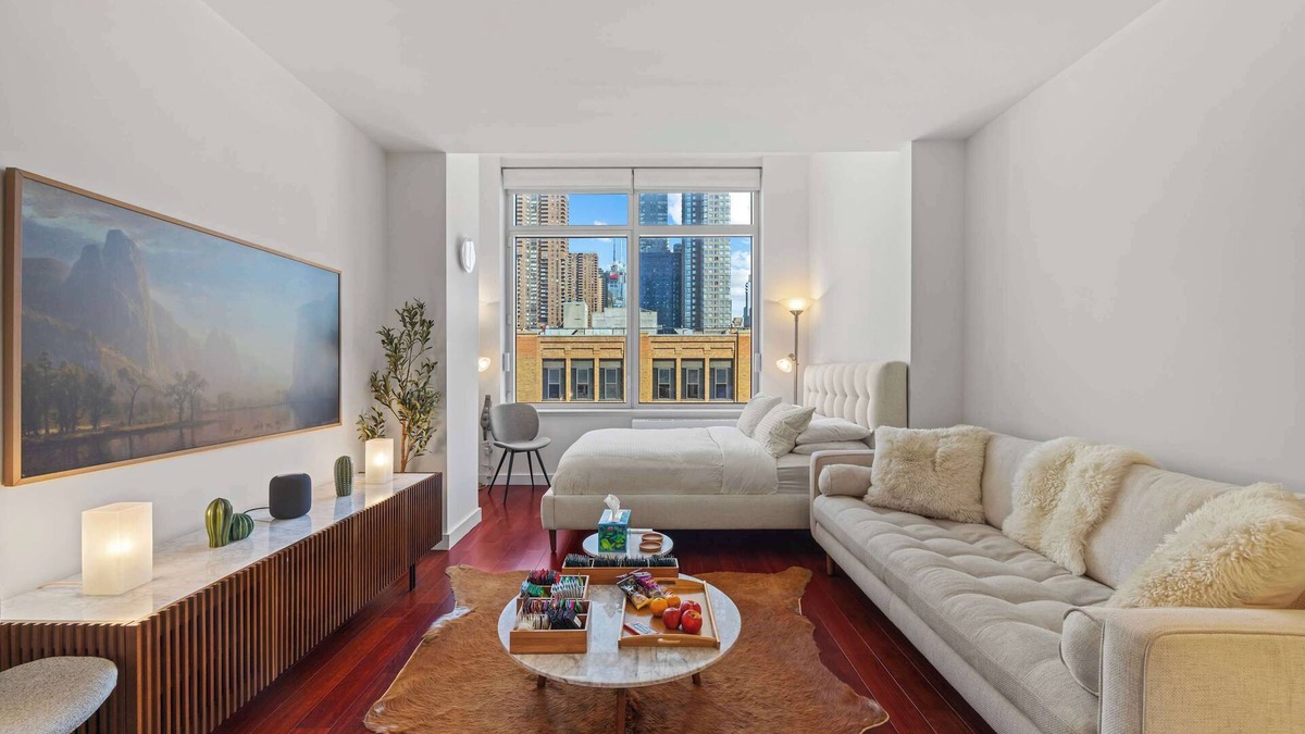 Hell's Kitchen Apartment | Silverline by Rove | Studio w/Shared Amenities