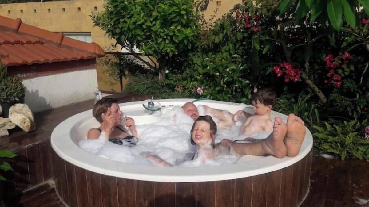 Ghazir Apartment | Silvia's romantic loft/24h electr./private jacuzzi