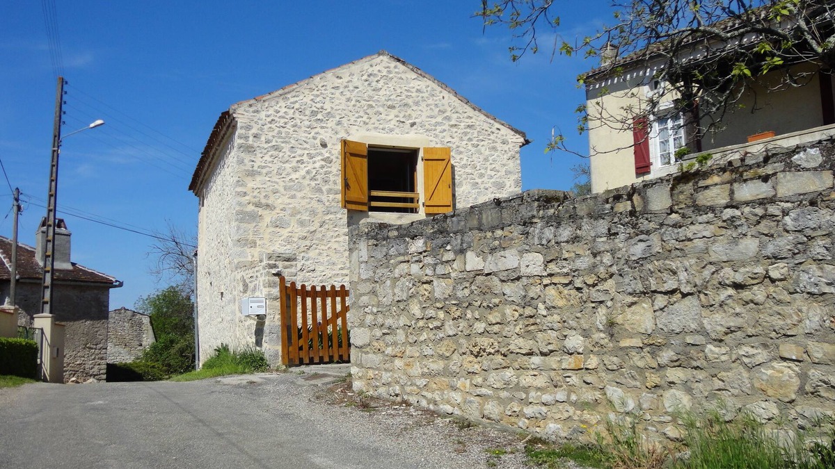 Caillac Cottage | Simple and comfortable 3* gite for 4-6 people