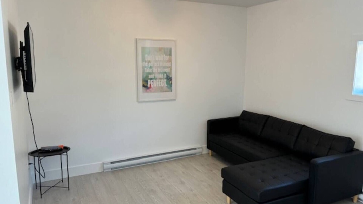 Loretteville Apartment | Simple and cozy