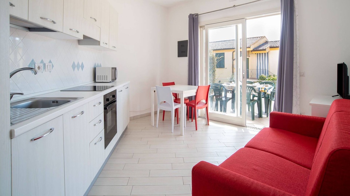 Viddalba House | Simple Holiday Home in Viddalba with Shared Swimming Pool