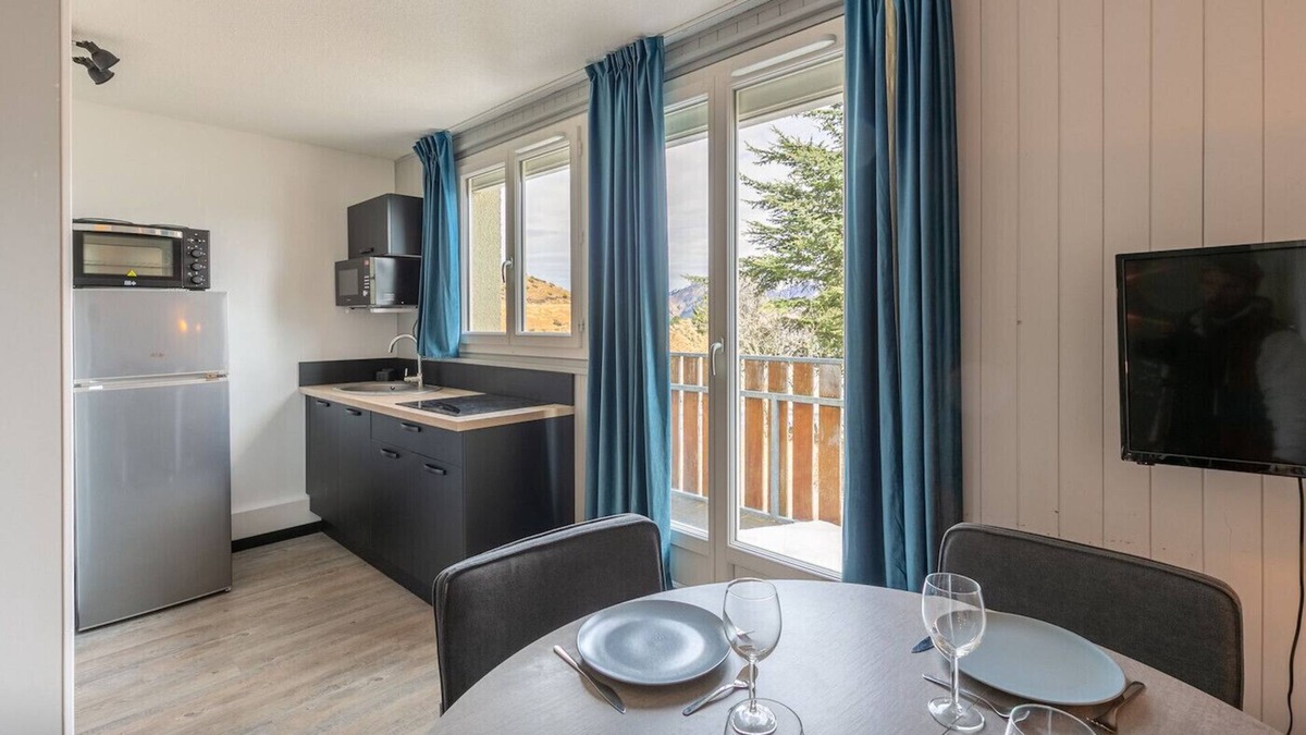 Genos Apartment | Simplicity and well-being, towards Val Louron