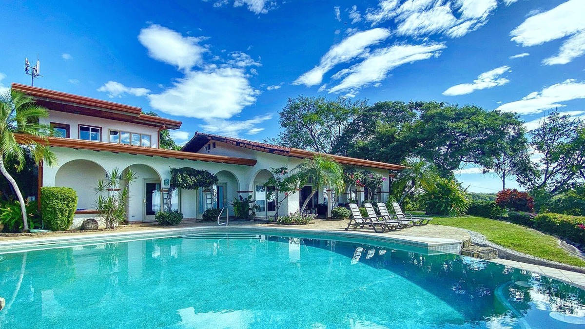 Bagaces Villa | Simply Breathtaking. Simply Exquisite.