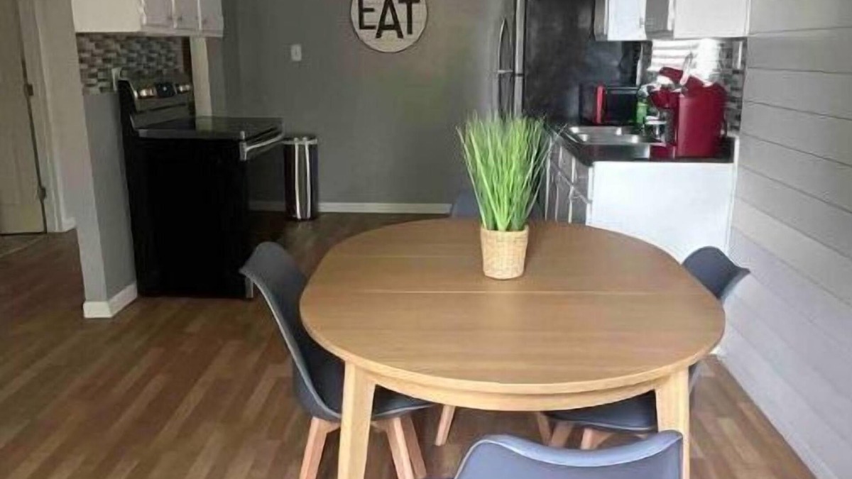 Jackson Apartment | Simply Jackson