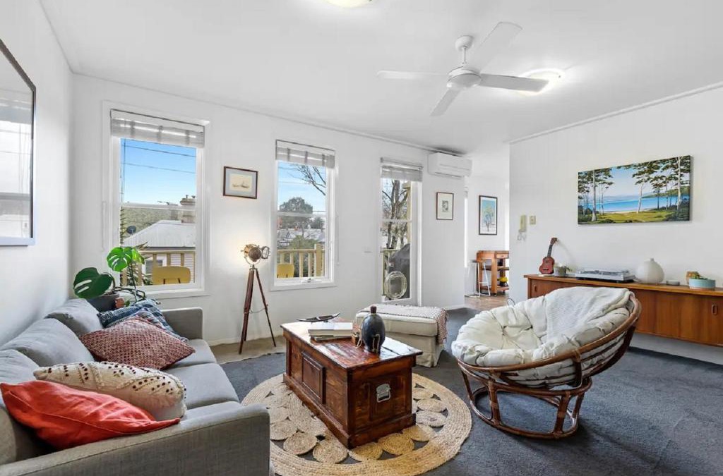 Kensington House | Simply Kensington by Ready Set Stay