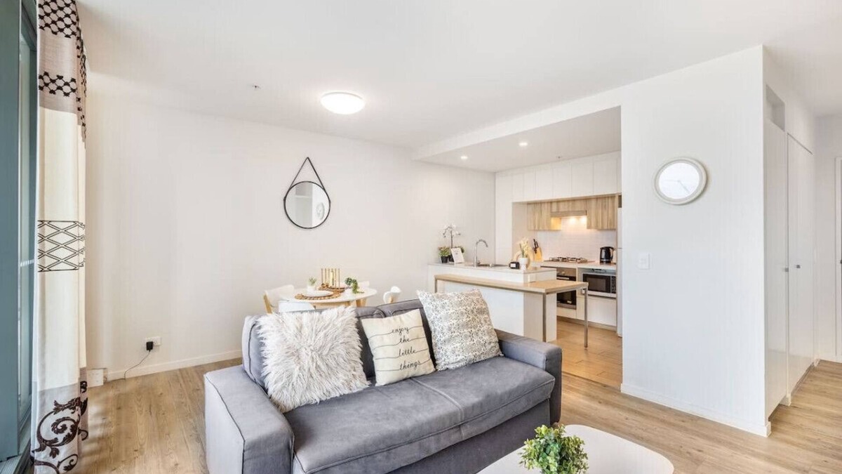 Hamilton Apartment | Simply stunning! Riverside 1BR apt @Hamilton