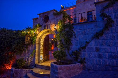 Mustafapasa Hotel | Sinasos Palace Cave Hotel