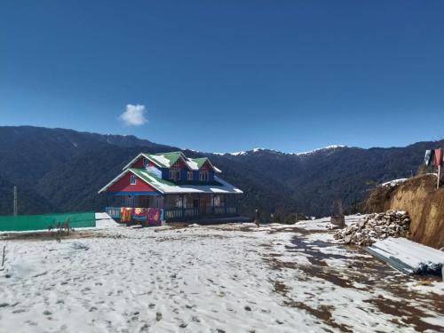 Geyzing House | Singalila Sunview Homestay