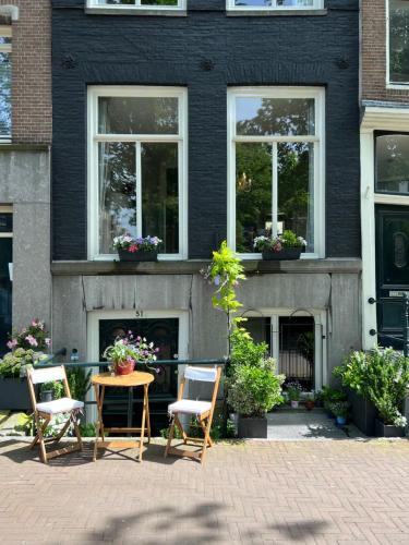 Burgwallen Nieuwe Zijde Bed & Breakfast | Singel Residence