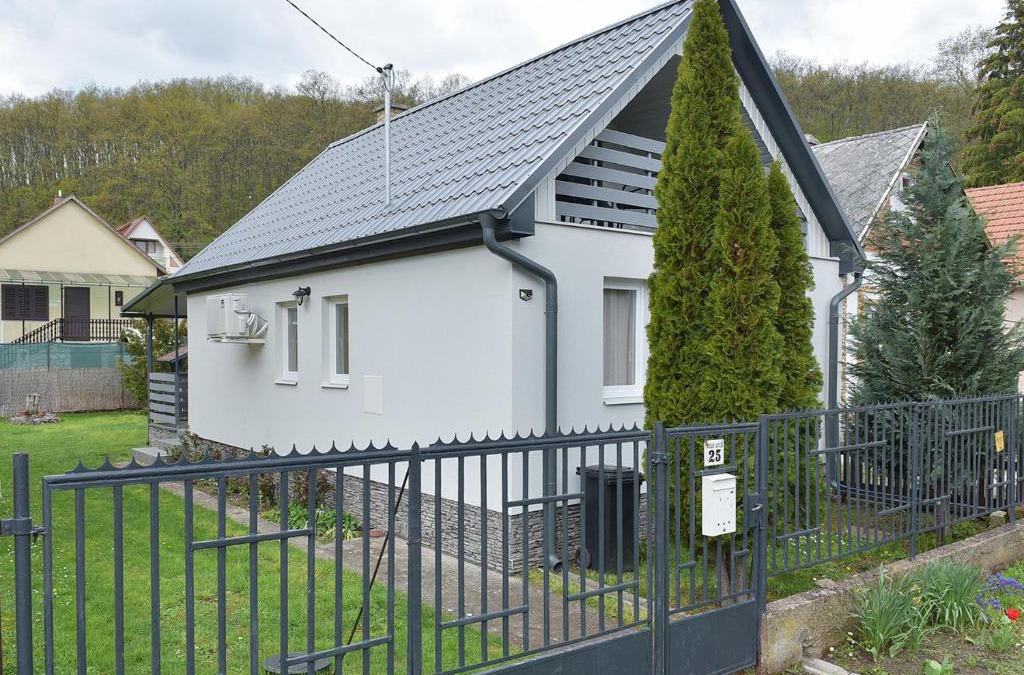 Bogacs House | Singh Kuckó Bogács