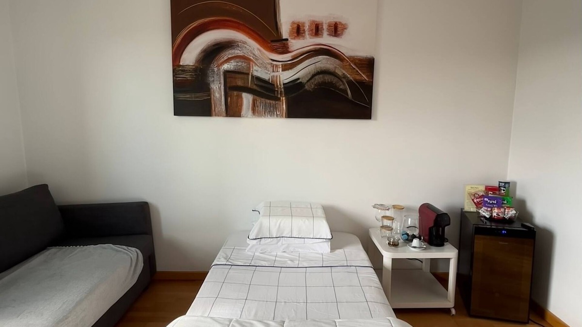 Loures House | Single Bedroom