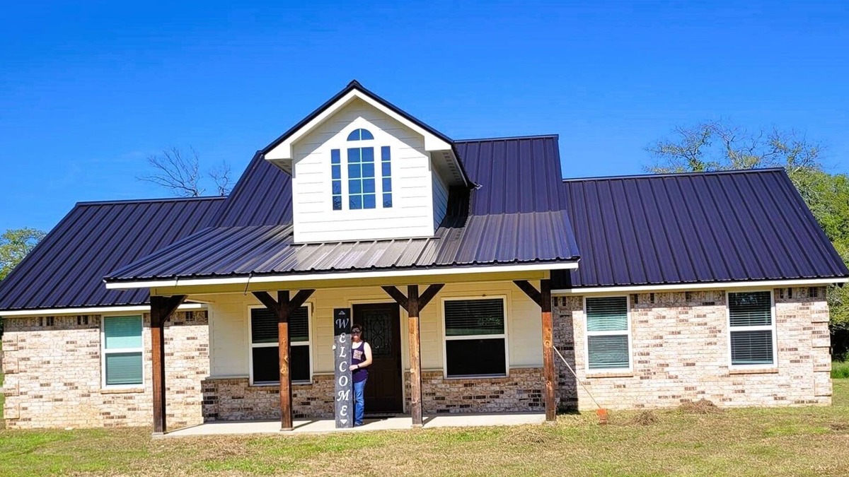 Coleman House | Single family home located on 125-acres.