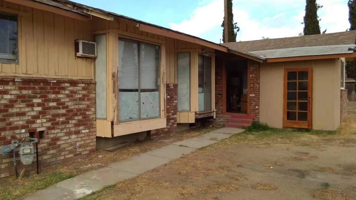 Rowland Heights House | SINGLE HOUS WITH WIDE YARD