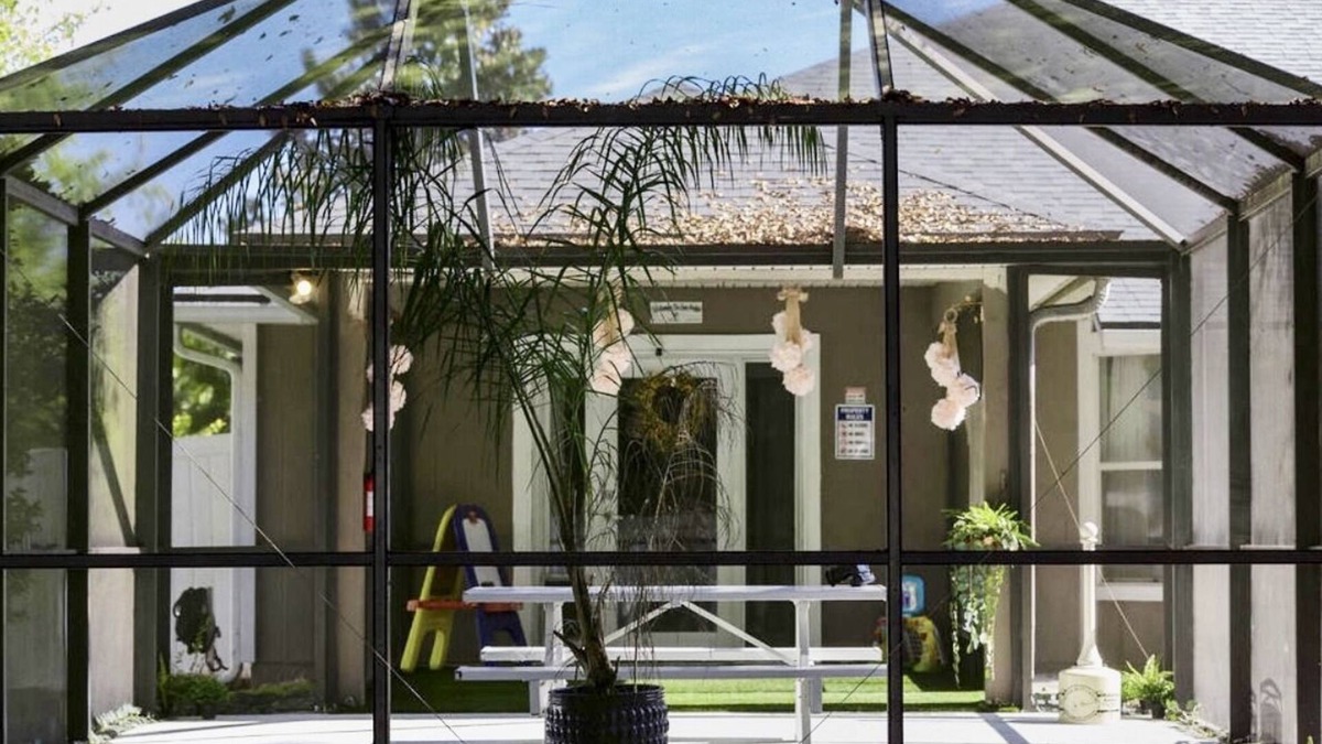 Westside House | Single house: 12guests,4bds/2baths,large backyard.