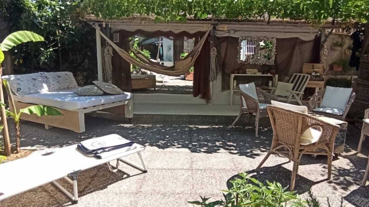 Torre del Lago Puccini Villa | Single cottage with 6 beds and garden (CIN: IT046033C2FHIIU2HV)