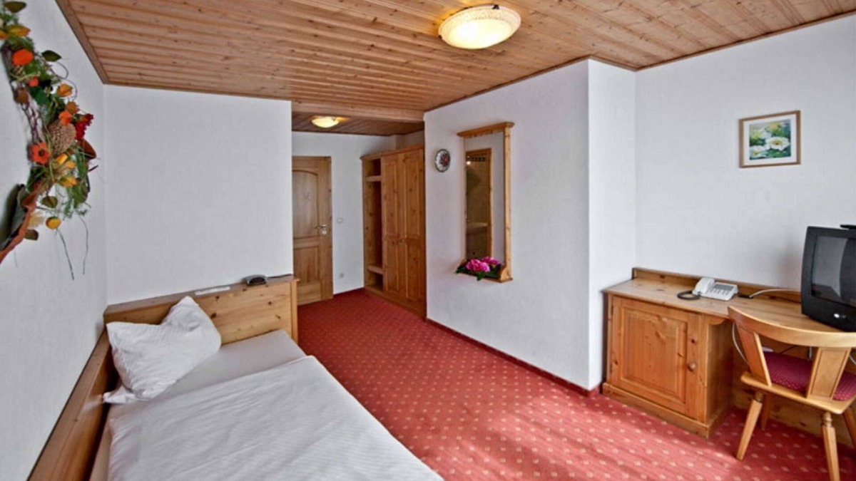 Niedernhausen House | Single room - 11 - Landgasthof Brunnenwirt Zum Meenzer