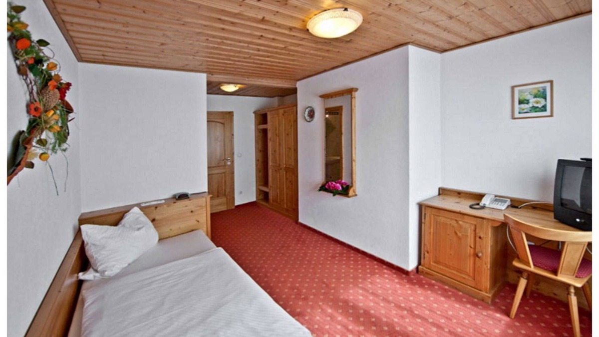 Niedernhausen House | Single room - 25 - Landgasthof Brunnenwirt Zum Meenzer