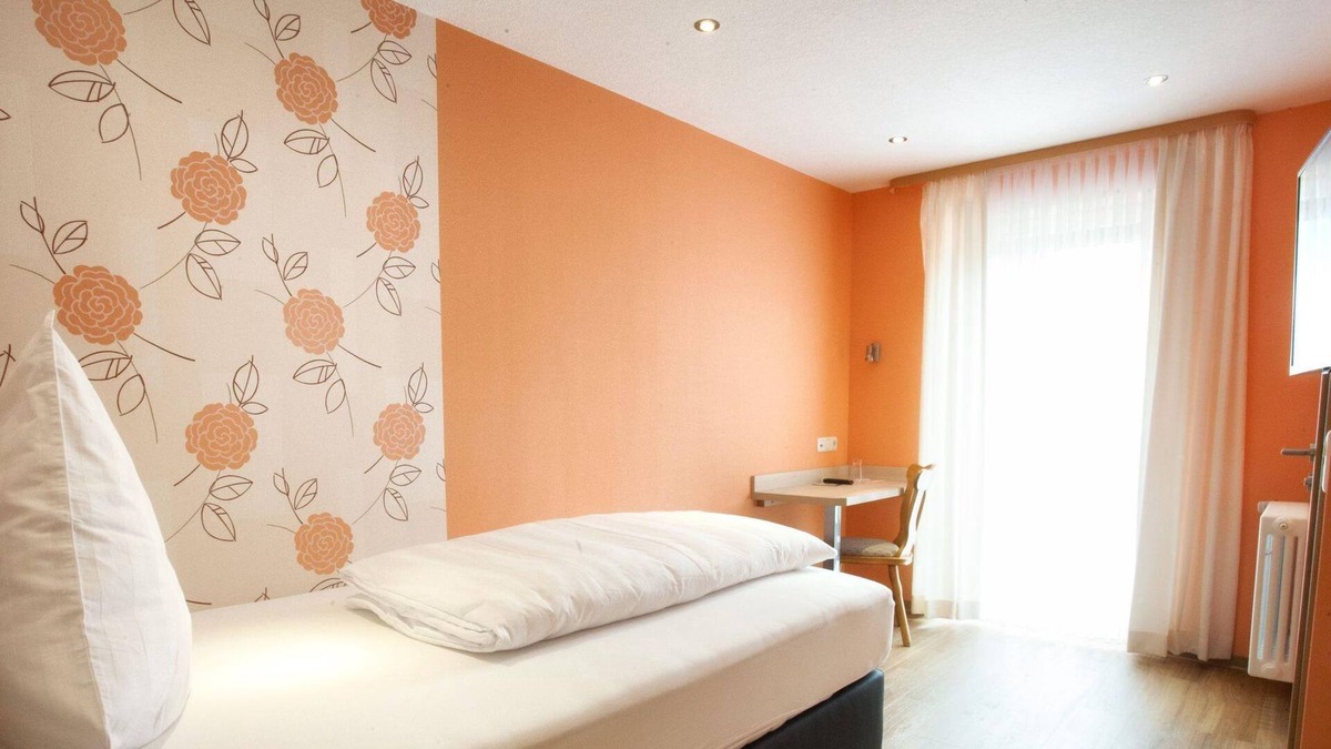 Winterspelt House | Single room, shower / WC, comfort - Hotel-Restaurant Haus Hubertus