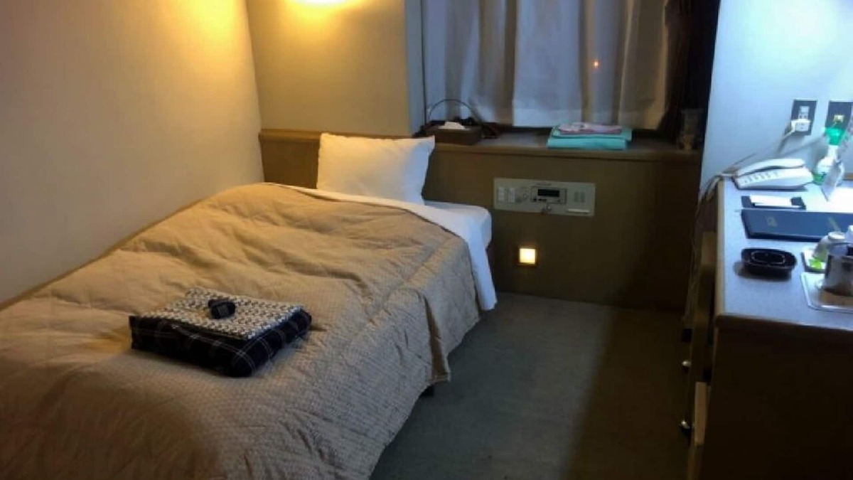 Ueda Hotel | Single room with bath and toilet in main building /Ueda Nagano