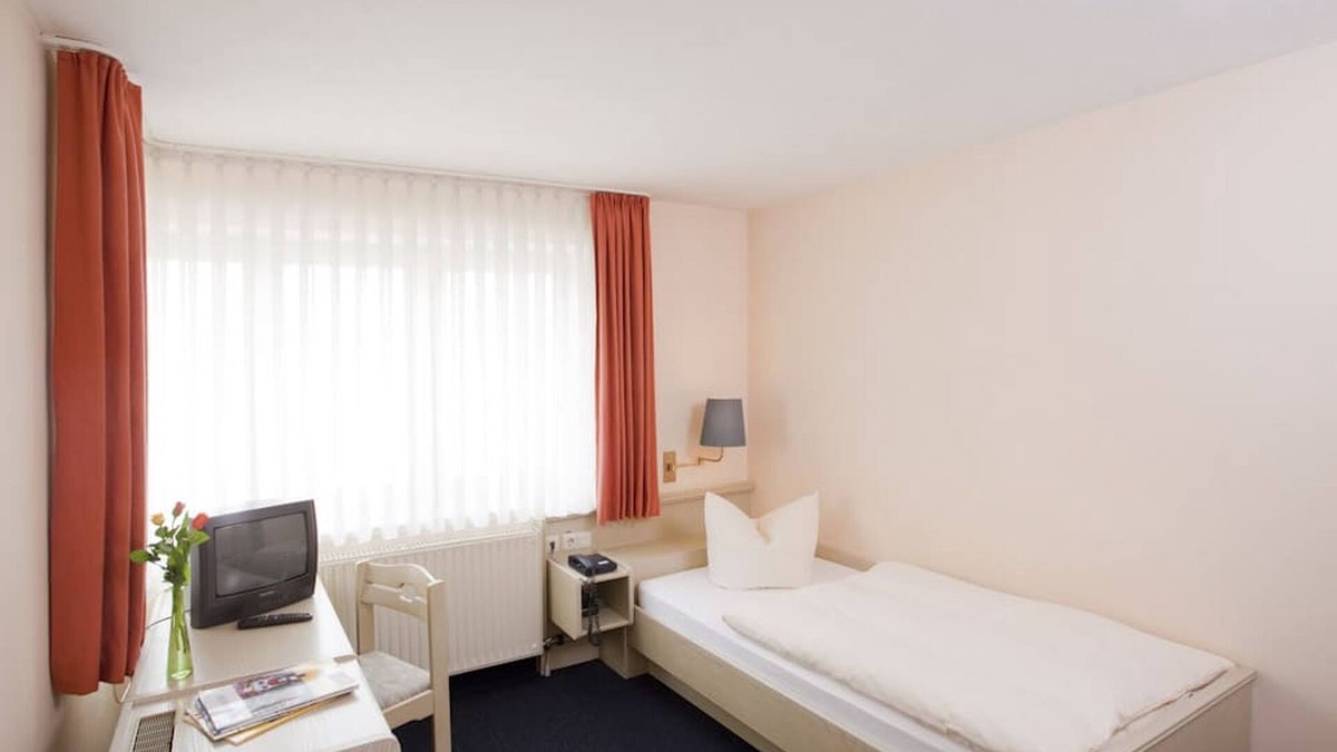 Gemarkung Tailfingen Apartment | Single room with shower and WC