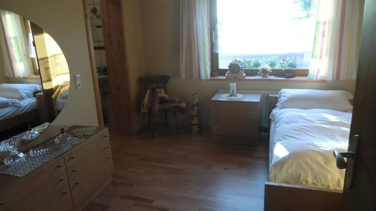 Zulpich Bed & Breakfast | Single room with shower/WC - Siechhaus Café