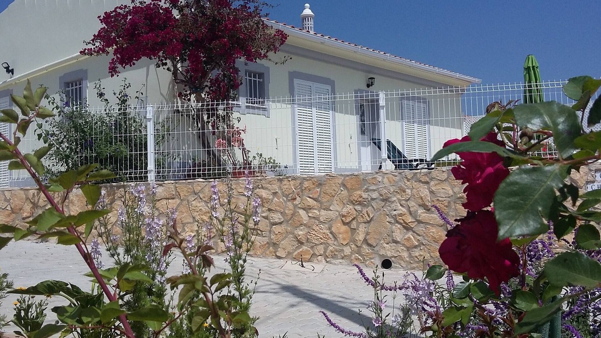 Falfosa House | Single storey house 10km from Faro