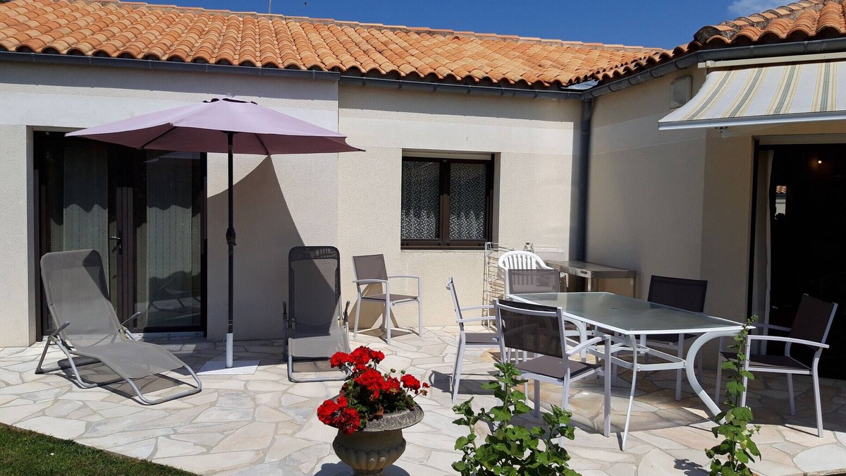 Quartier de l'Hippodrome House | Single-storey house 4 ppl, garden, BBQ, WIFI, pets OK - Châtelaillon-Plage