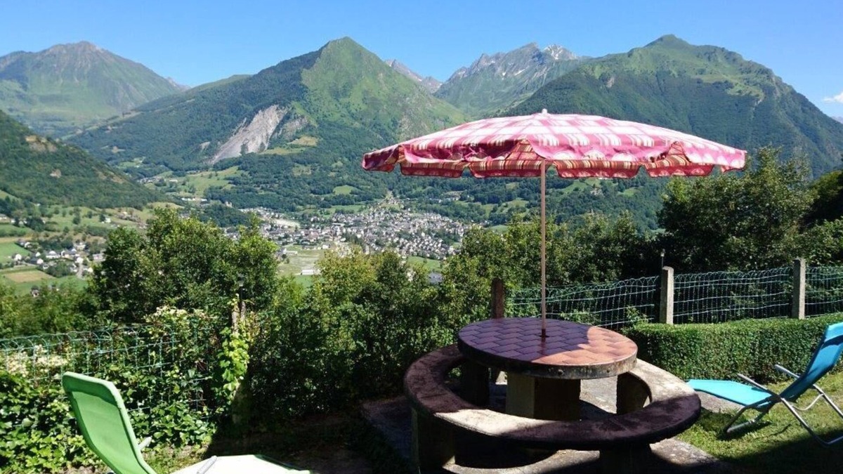 Grust Apartment | Single-storey apartment with splendid mountain views