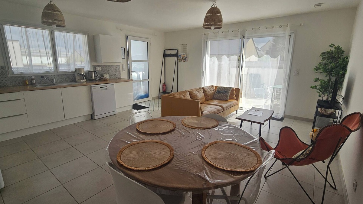 Saint-Pol-de-Leon House | Single-storey house, close to town center and bus station.