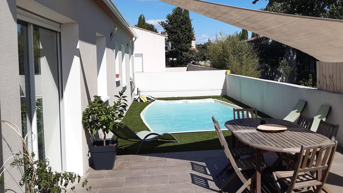 Bizanet House | Single-storey house with swimming pool to the south of France