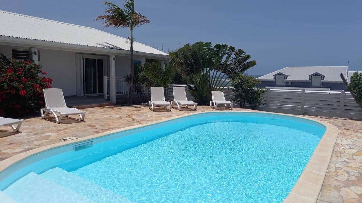 Oyster Pond Villa | SINGLE-STOREY VILLA WITH SEA VIEW