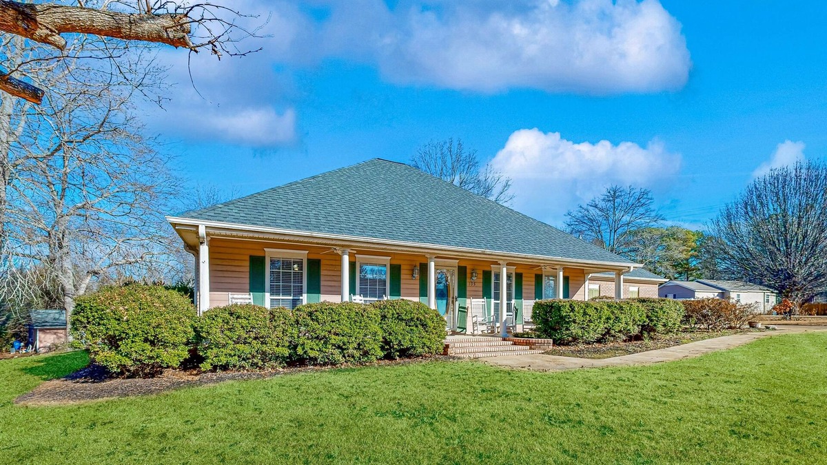 Saltillo House | Single-story home with private deck, grill, fireplace, & W/D