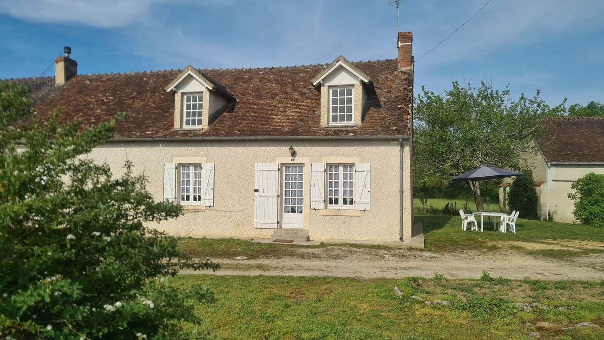Migne Cottage | Single-story house in Berry with parking, linens and cleaning included