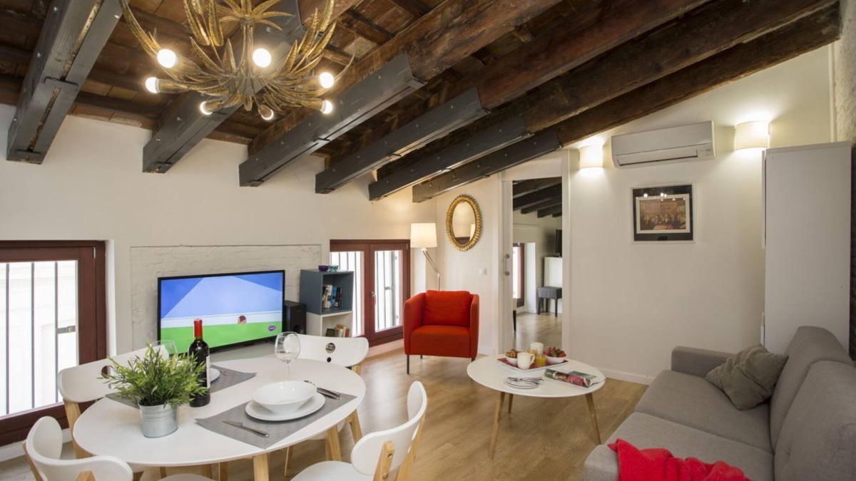 Ciutat Vella Apartment | Singular Stays A. San Vicente IV