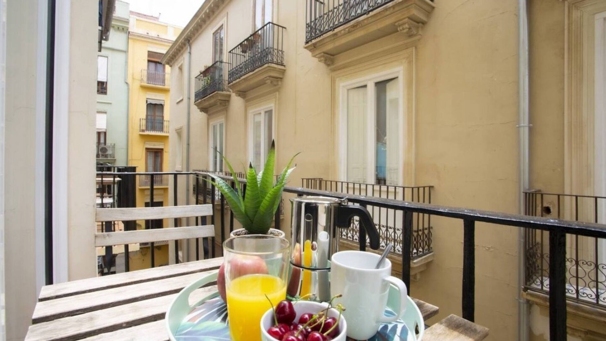 Valencia City Centre Apartment | Singular Stays Mercado Central VI