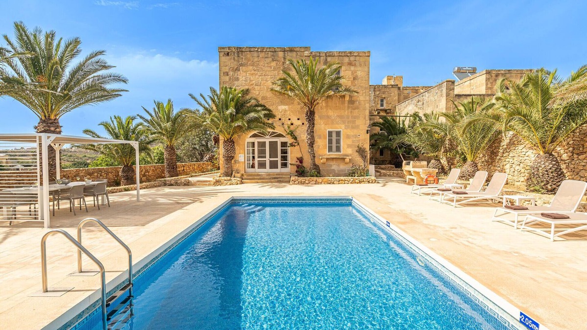 Xaghra Villa | Sinjura - Xaghra Holiday Home