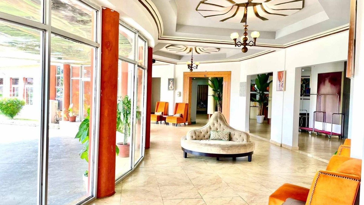 Monrovia Hotel | Sinkor Palace