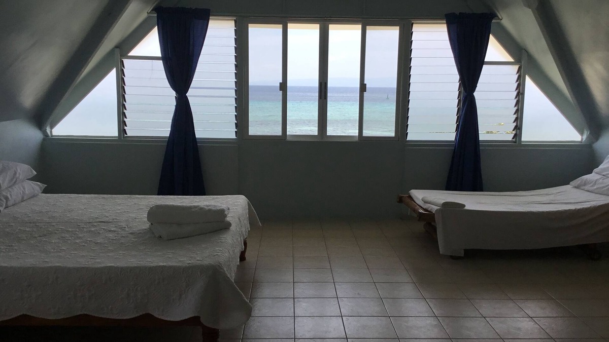 Siquijor Villa | Siquijor’s best beach location