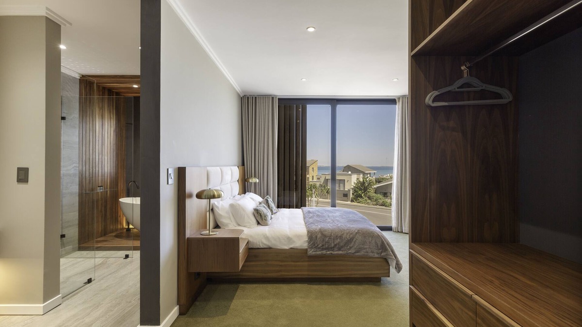Big Bay Apartment | Sir David Baird 50A, Blouberg by HMH