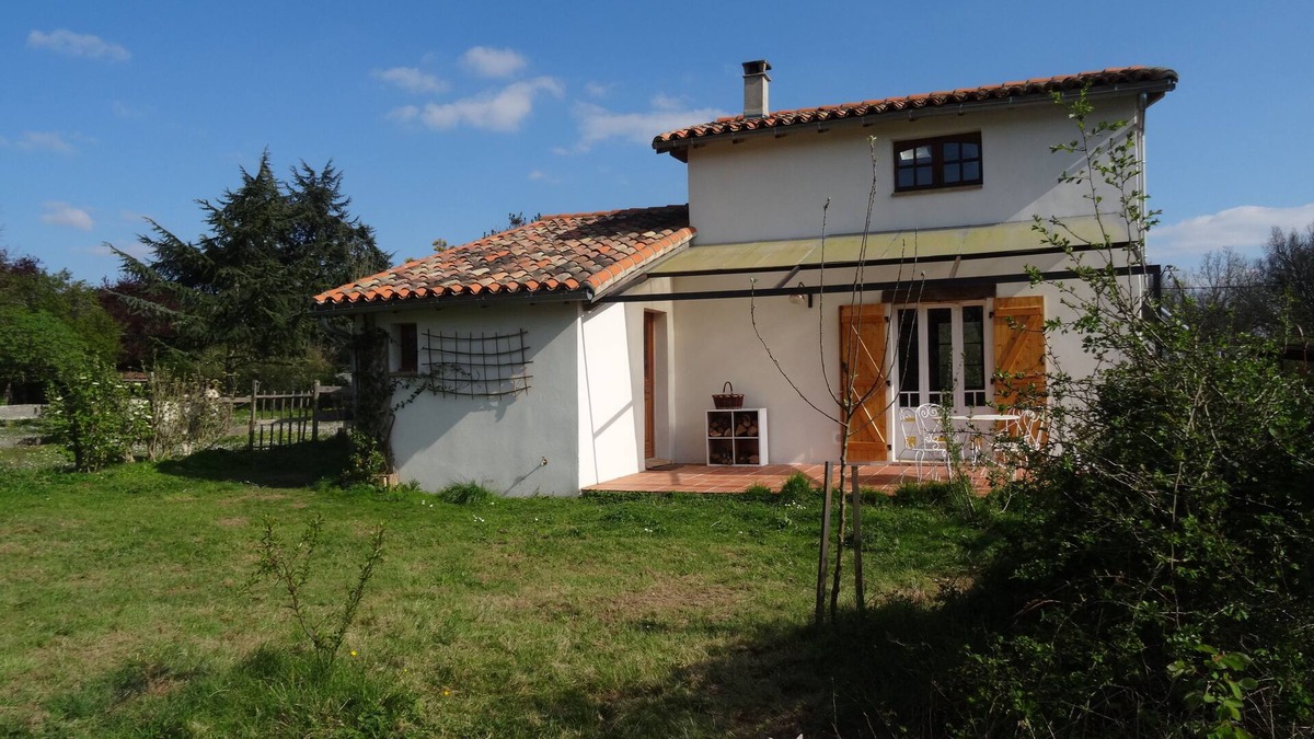 Lagraulet-Saint-Nicolas Cottage | SIROTELAVIE